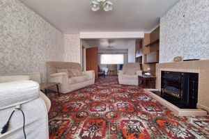 Lounge- click for photo gallery